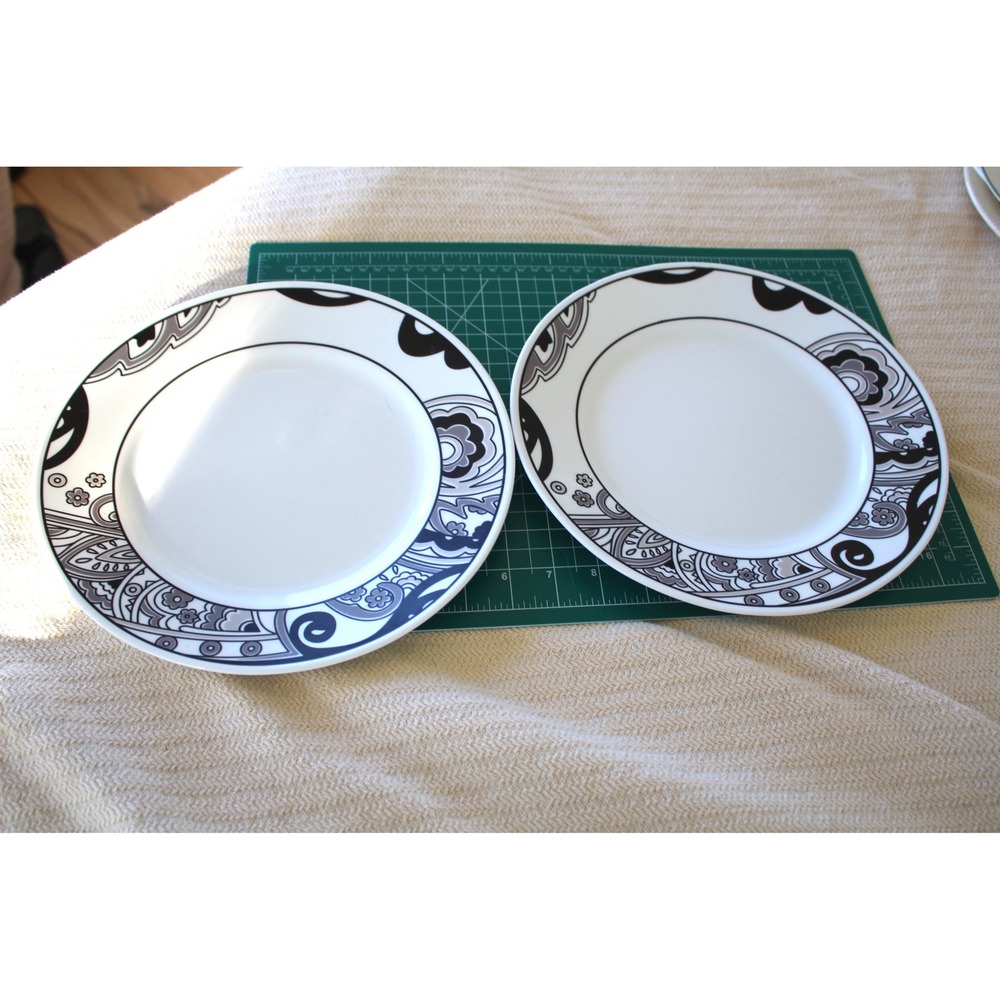 Corelle Kyoto Night Dinner Plates Set of 2 Vitrelle Glass Black‎ White 10.25 in